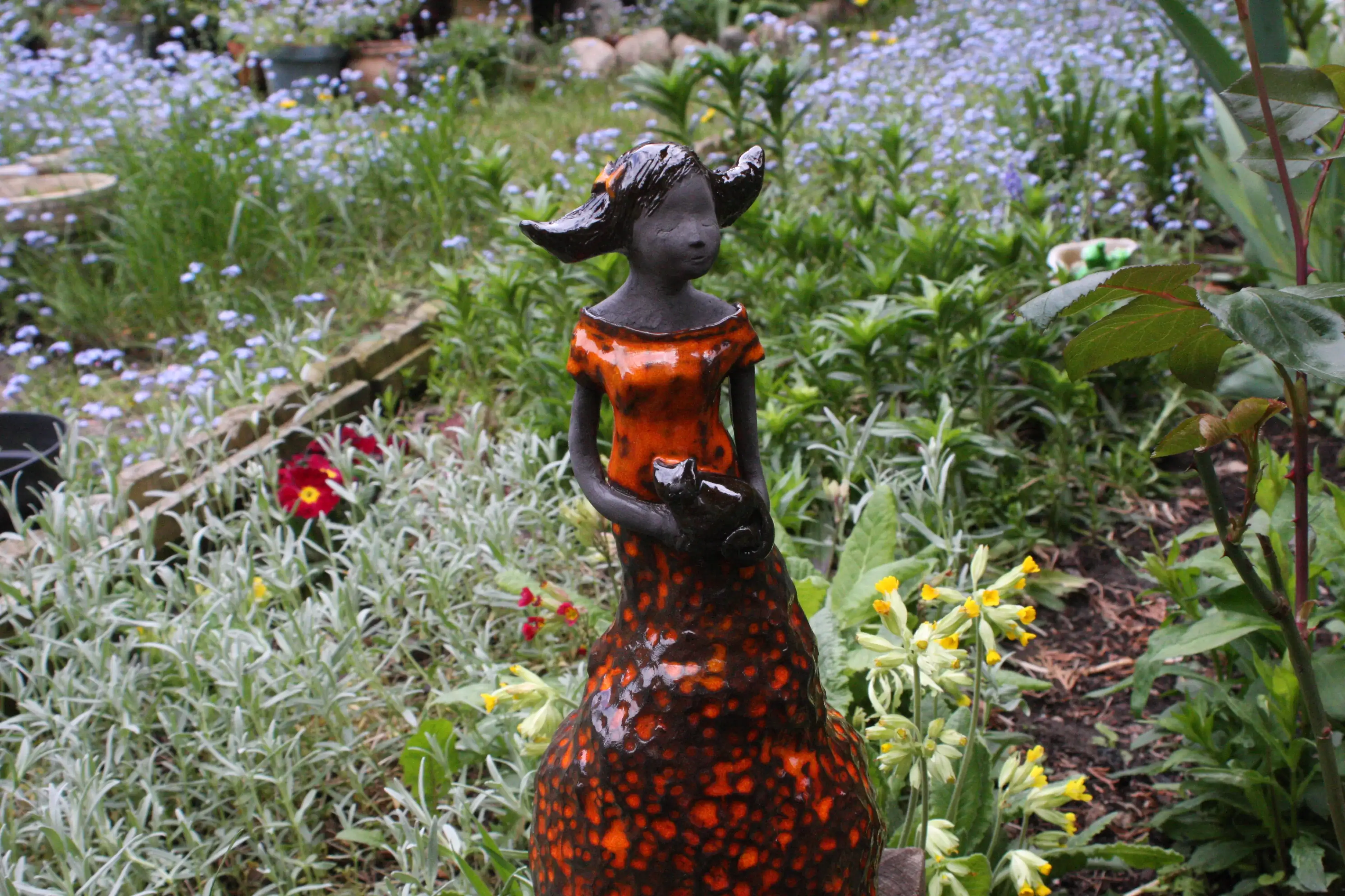 Dziewczyna z kotem - pomarańczowa