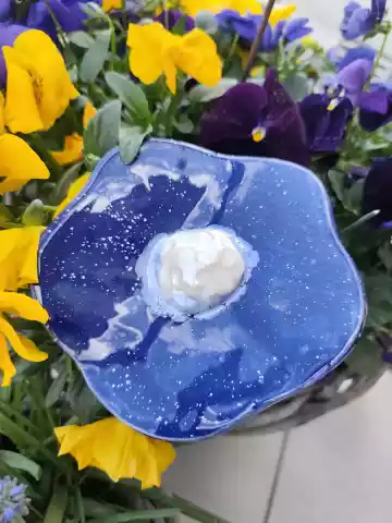 kwiat ceramiczny