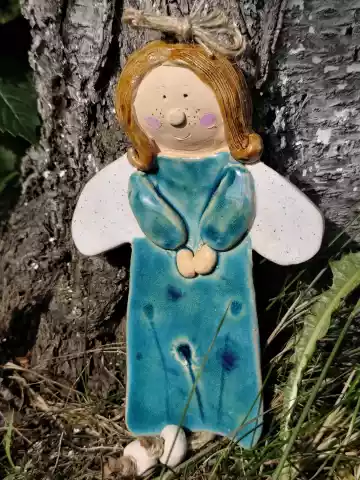 anioł ceramiczny