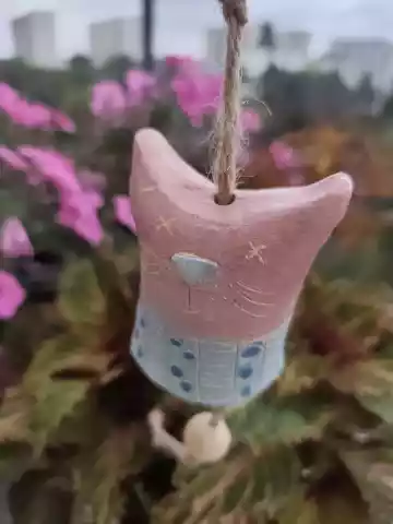 Dzwonek ceramiczny kotek łaciaty