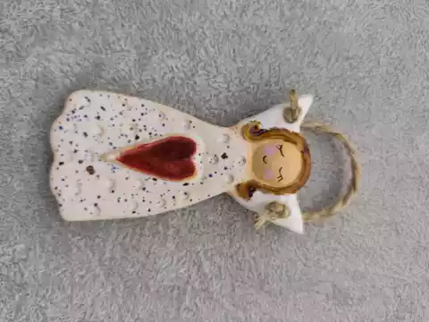 anioł ceramiczny