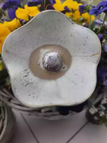 kwiat ceramiczny poidło